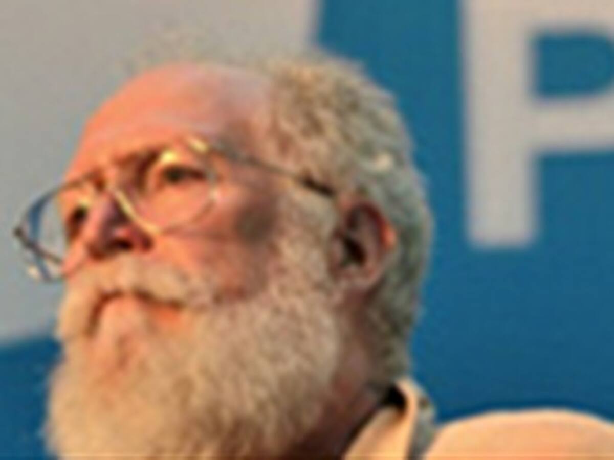 Ventajas del sistema operativo Linux: Jon "Maddog" Hall ponente del Campus Party Boyacá