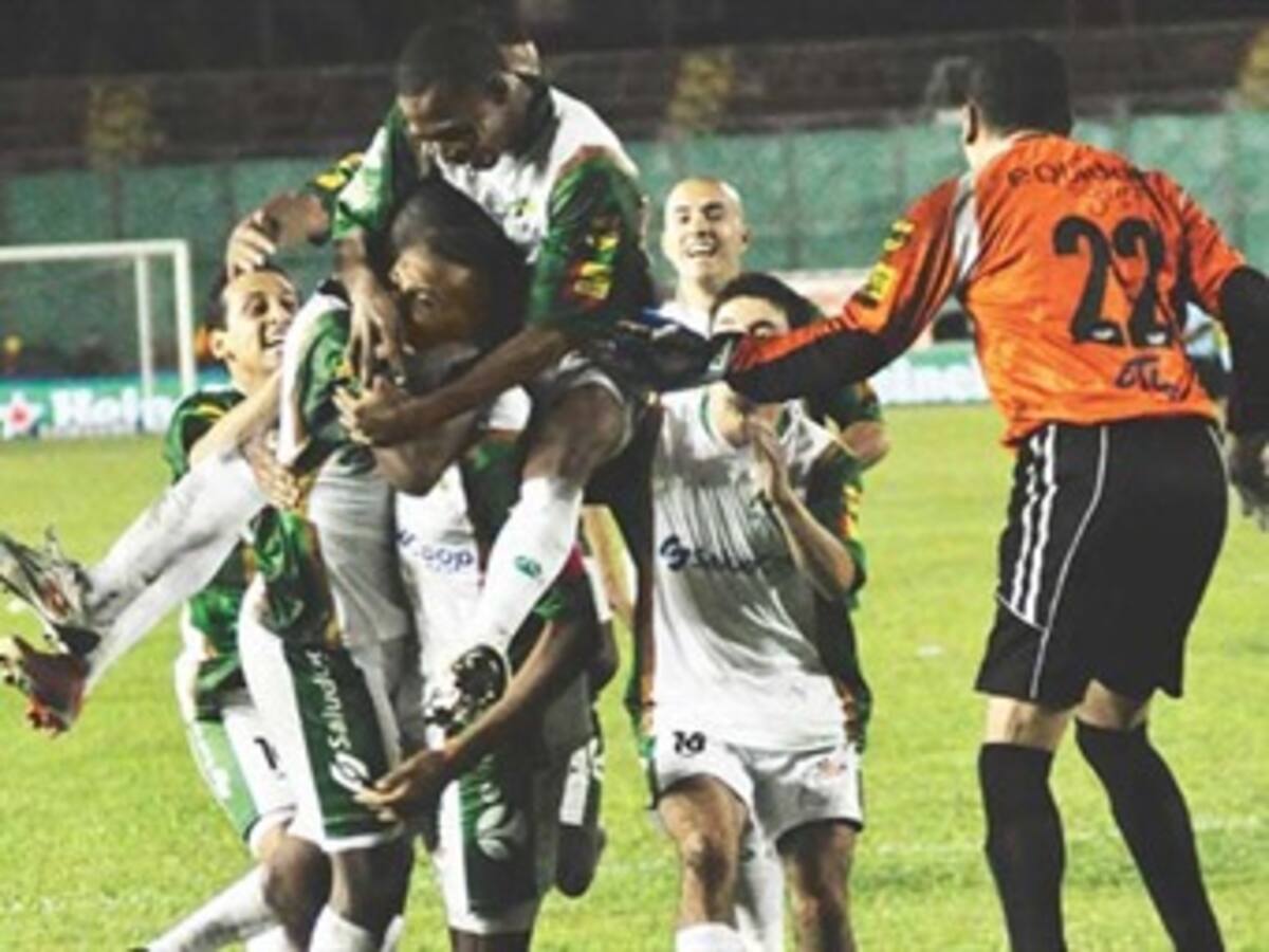 Equidad venció 2-0 a Millonarios y se acerca a los cuadrangulares