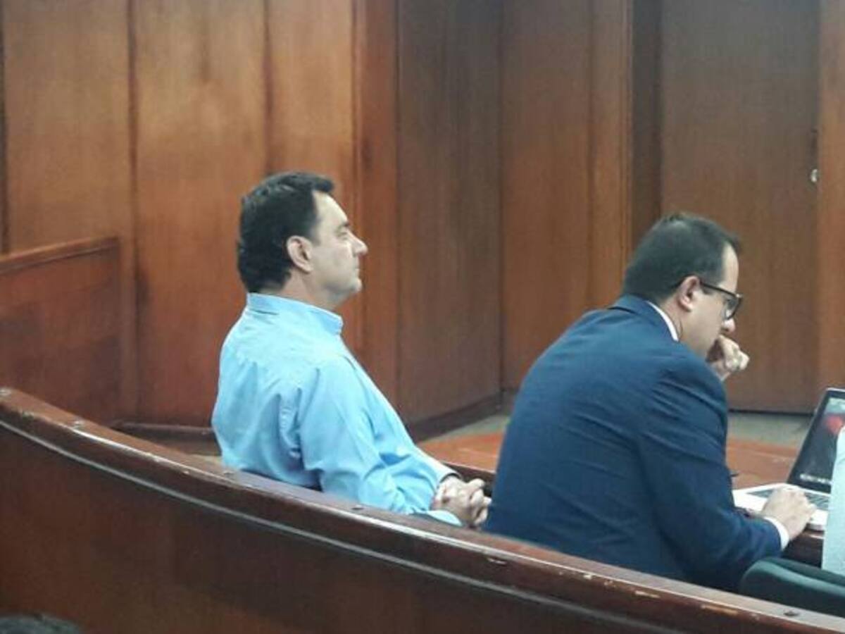 Mi renuncia es para que ciudadanos elijan mi sucesor: Carlos Mario Álvarez