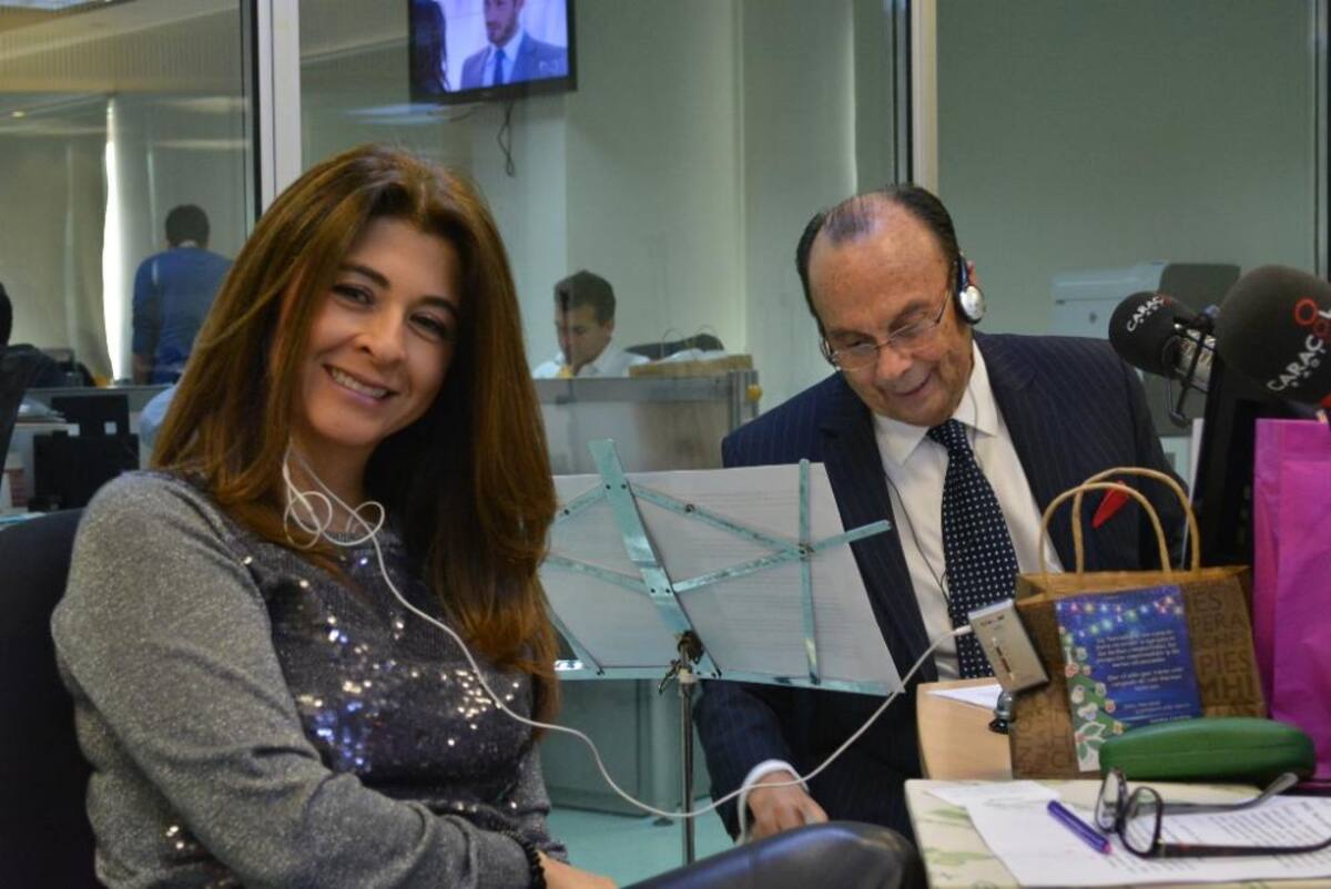 Tras dos décadas de estar inundando de humor a los colombianos, el admirado periodista se retira de La Luciérnaga, vea como desarrolla su último programa.