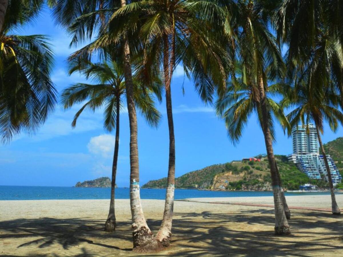 Santa Marta espera 20.000 bañistas en playas en la semana de receso escolar