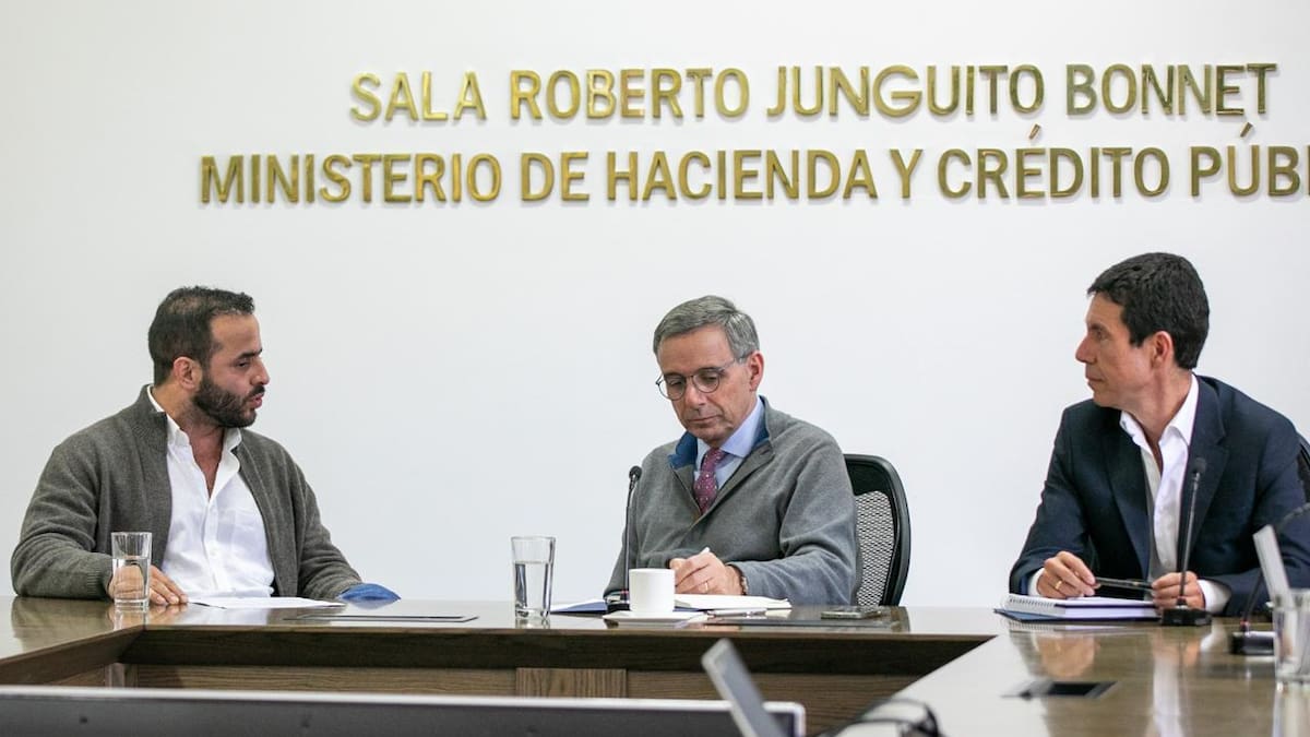 Gobernador de Córdoba solicitó el giro de $20.000 millones para el sector salud del departamento