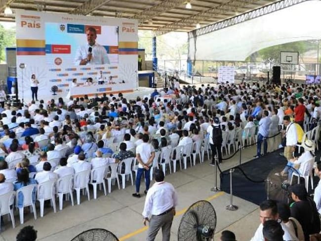 96 mil millones se invertirán para mejorar aulas de clase en Bolívar