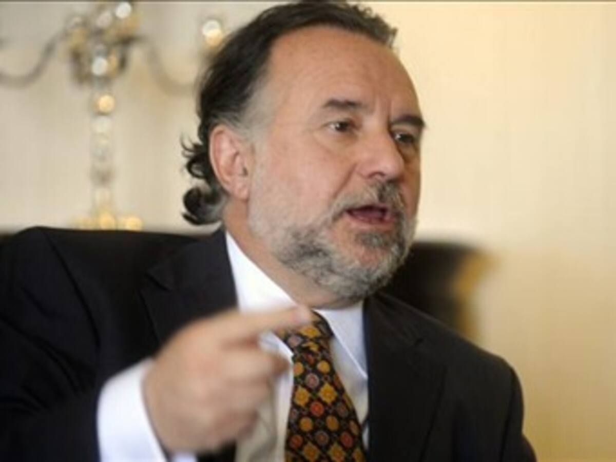 Chile pide serenidad a Perú y reitera que su gobierno no hace espionaje