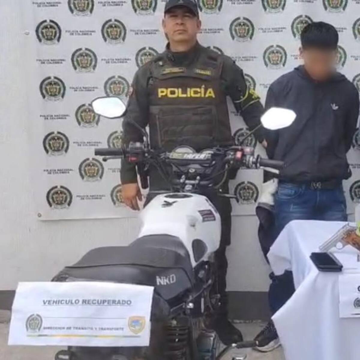 Capturan a dos presuntos delincuentes armados en la Ruta 45, en Gigante, Huila