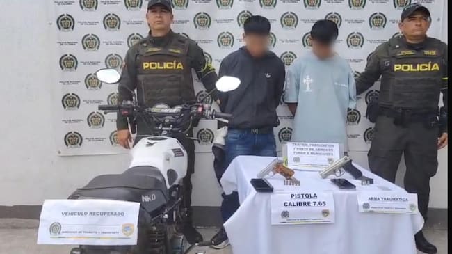 Captura en flagrancia de dos presuntos actores criminales. Foto Policía Huila