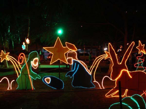 FOTO #50(HORIZONTAL)FO4050EN SANTA MARTA
SANTA MARTA, DIC. 07.- ILUMINACION DE SANTA MARTA (COLPRENSA  HOY DIARIO DEL MAGDALENA)
 
