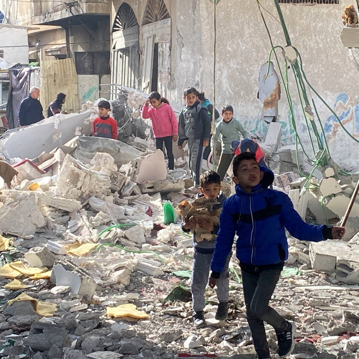 Director de la DIAN y embajador de Israel controvierten sobre bombardeos en el sur de Gaza
