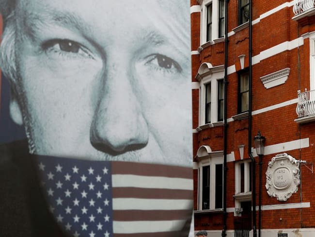 Fundador de Wikileaks es condenado a más de 11 meses de prisión