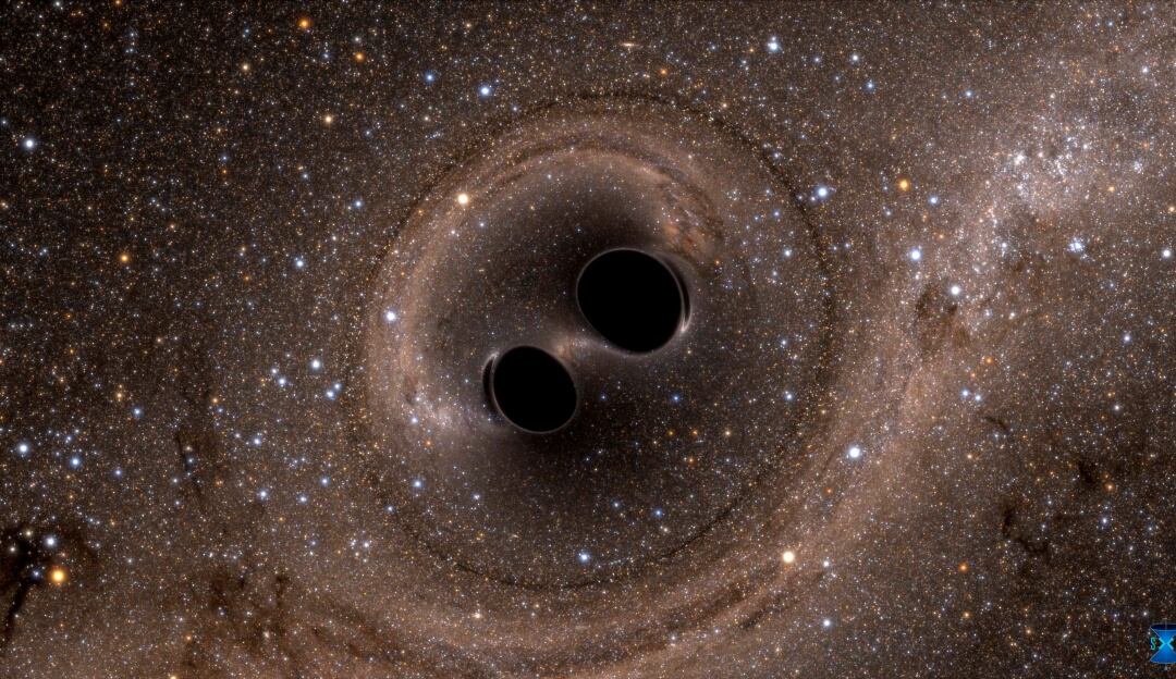 Un equipo científico detectó las ondas gravitacionales que resultaron de la mayor colisión de agujeros negros jamás observada y que formó un nuevo agujero negro 80 veces más grande que el sol. 