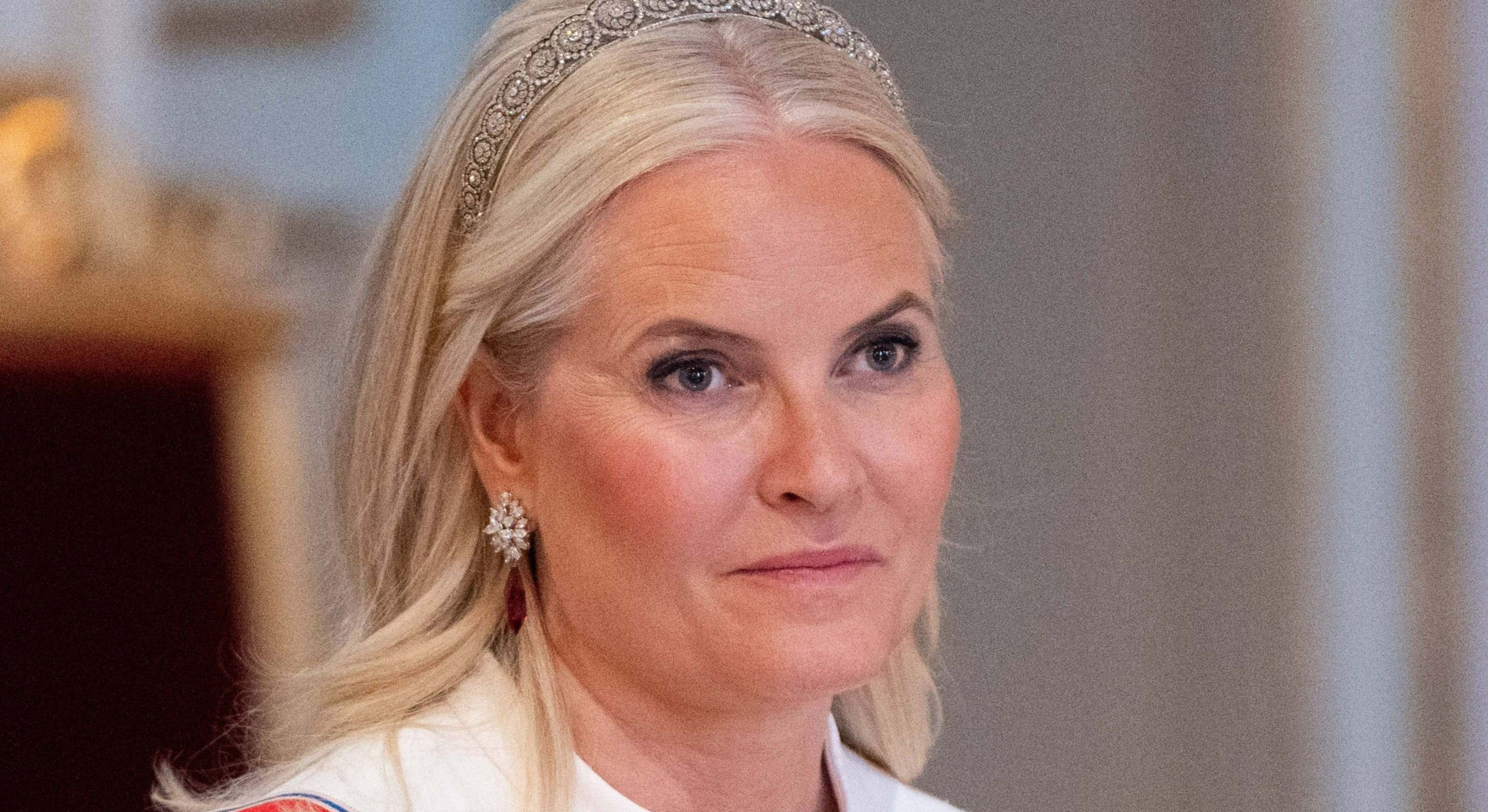 La princesa Mett-Marit de Noruega afirma haber sido "manipulada y engañada" por Epstein