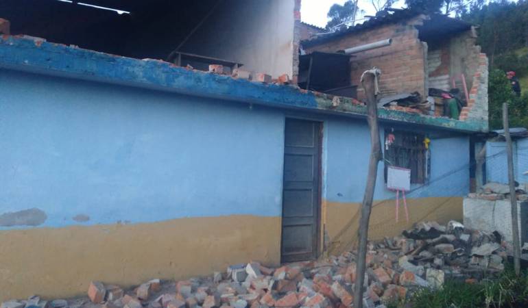 Daños provocados por sismo en Pasto