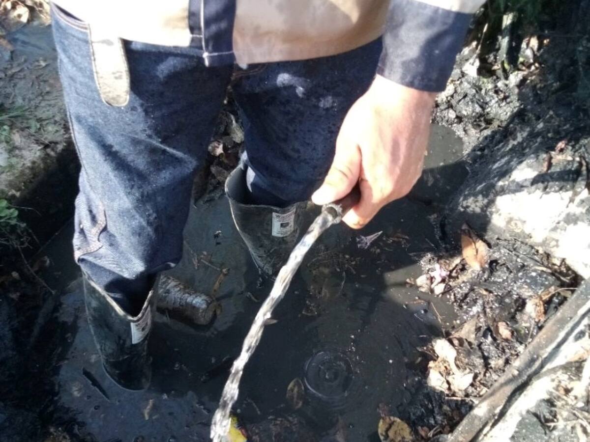 Hotel y restaurante en Bayunca nuevamente hallado con presunta conexión ilegal de agua