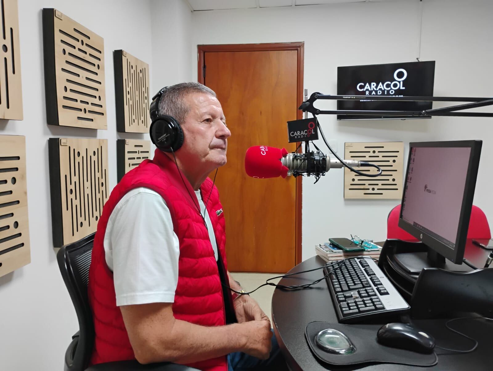 Fernando Panezzo, exárbitro y la protesta de este domingo en Colombia. Foto: Vanessa Porras