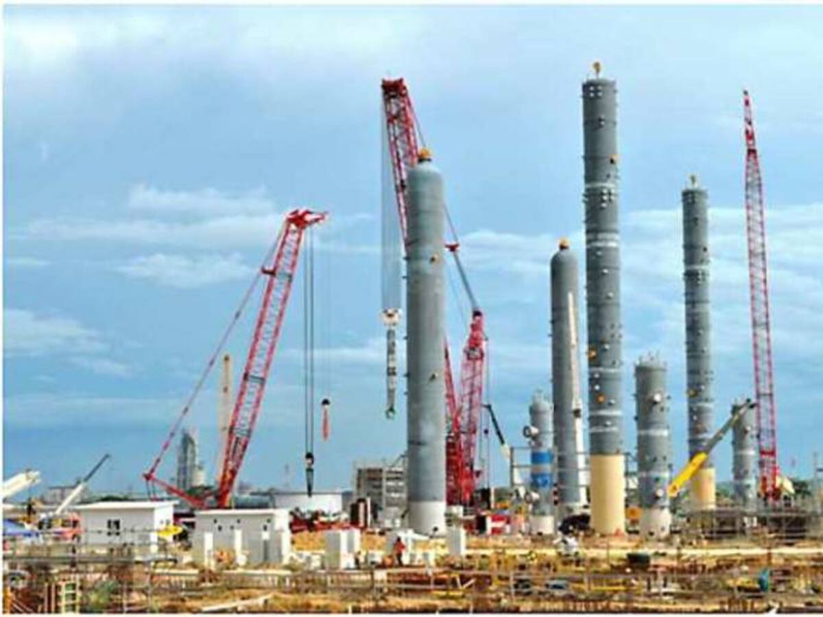 Las causas de las variaciones no siempre son “sobrecostos”: Reficar