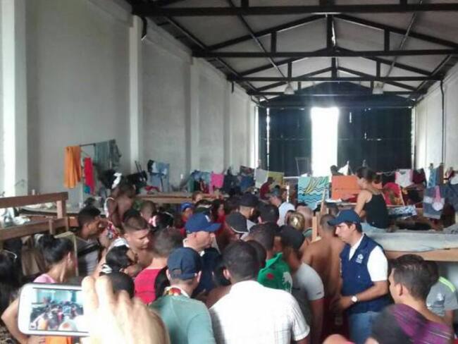 Colombia y Ecuador se reunirán para tratar crisis por inmigrantes ilegales