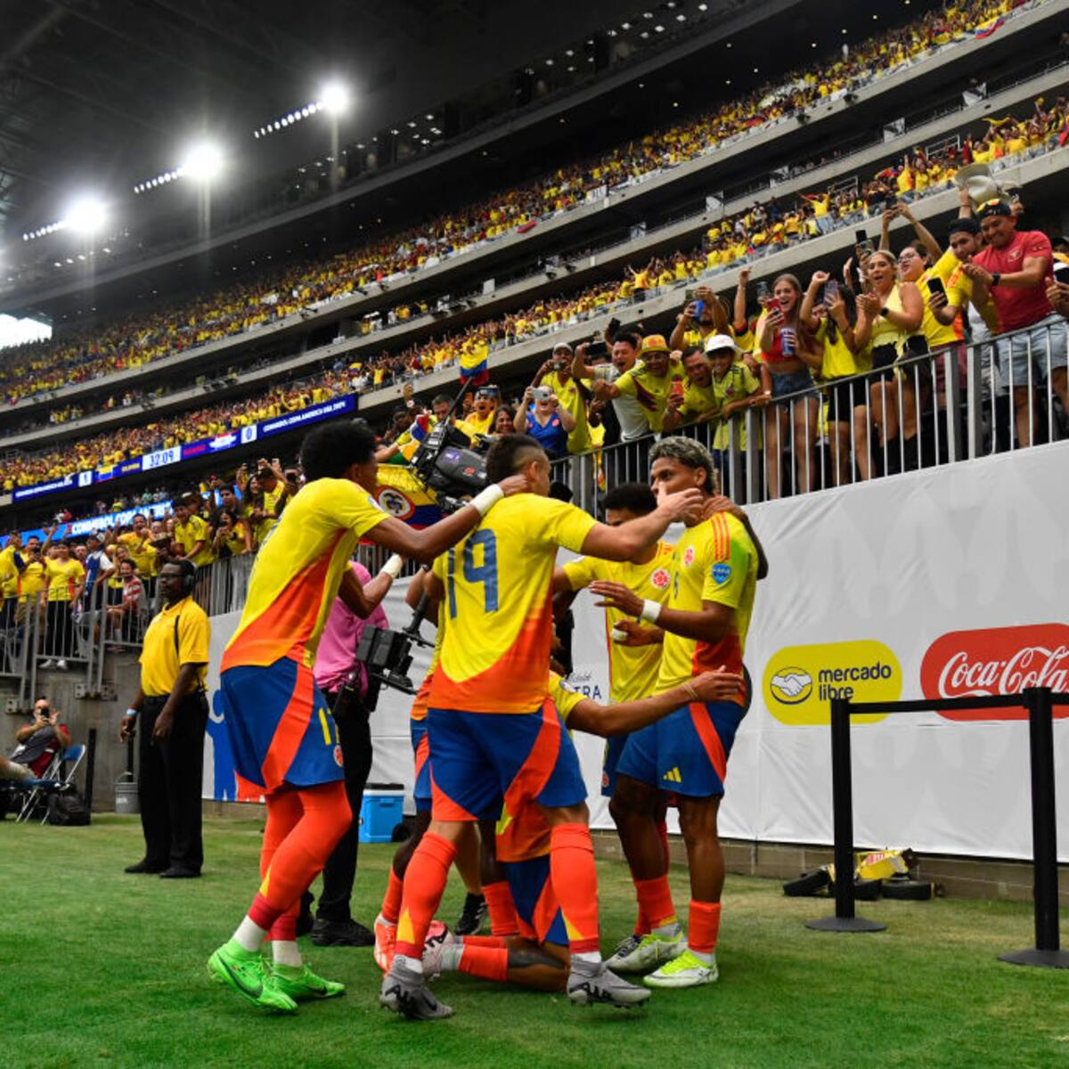 ¿Colombia debería guardar a los jugadores amonestados en el partido ante Brasil?