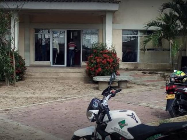 Vigilante herido tras asalto en oficina de tránsito de Galapa