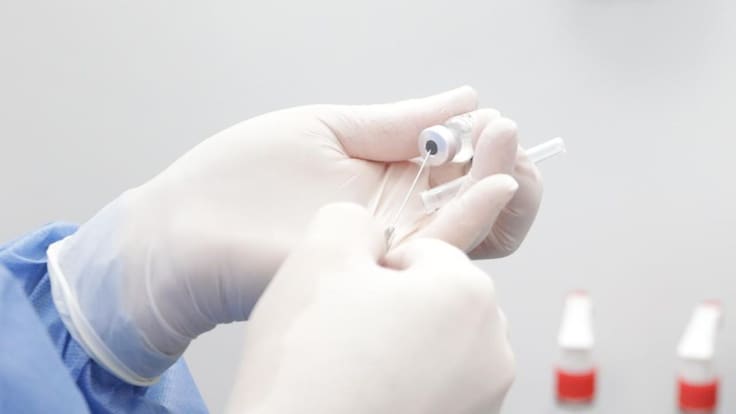 La polémica de Francia por el 'pasaporte de vacuna obligatorio'