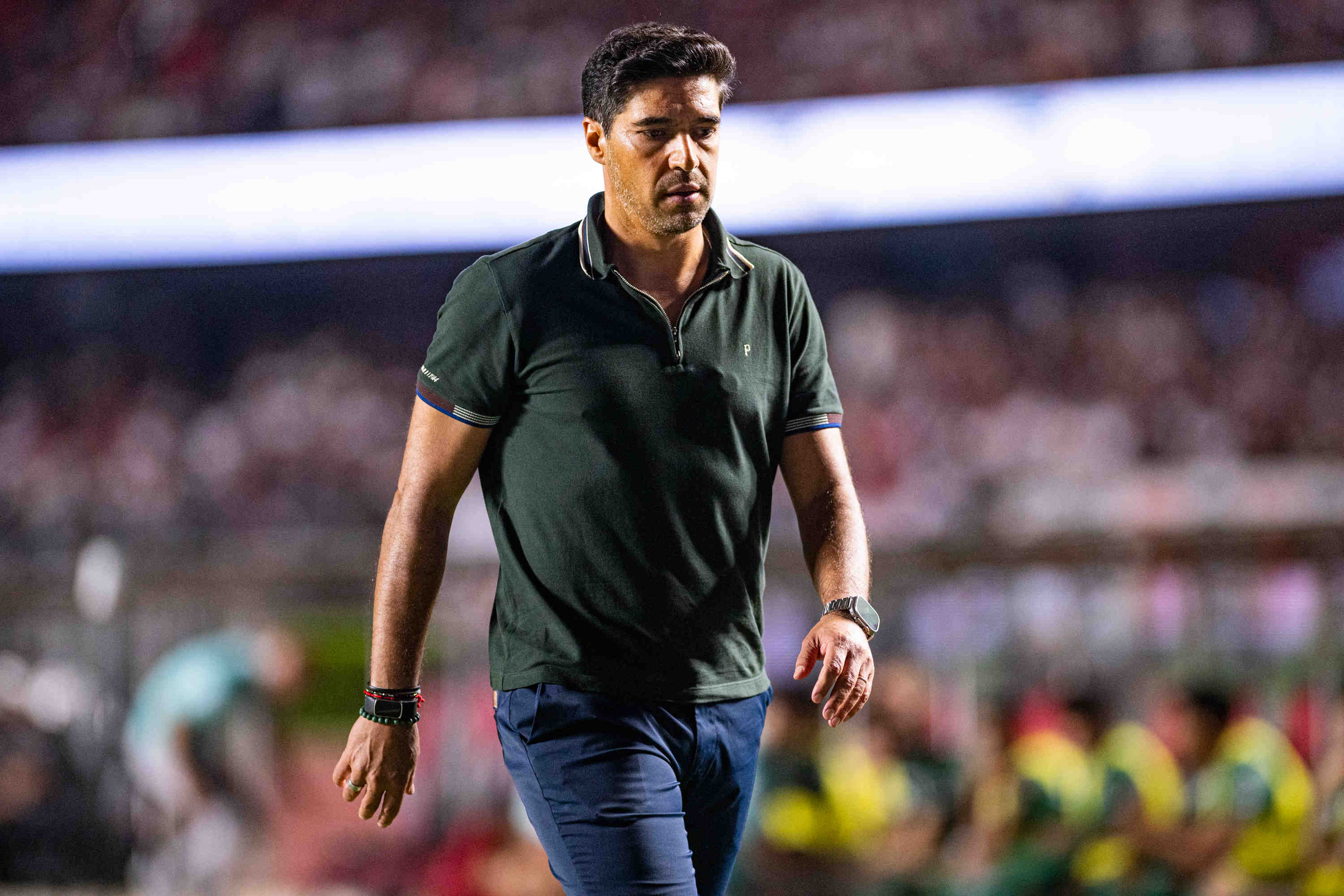 SAO PAULO, BRAZIL - MARCH 21: Abel Ferreira, Head Coach of Palmeiras, leaves the field after being sent off during a Brasileirao 2026 match between Sao Paulo and Palmeiras at MorumBIS Stadium on March 21, 2026 in Sao Paulo, Brazil. (Photo by Riquelve Nata/Sports Press Photo/Getty Images)