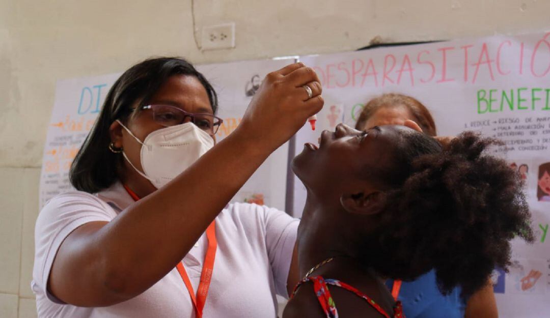 La brigada de desparasitación se realizó en el marco del proyecto Gestión Social que adelanta la Fundación Granitos de Paz