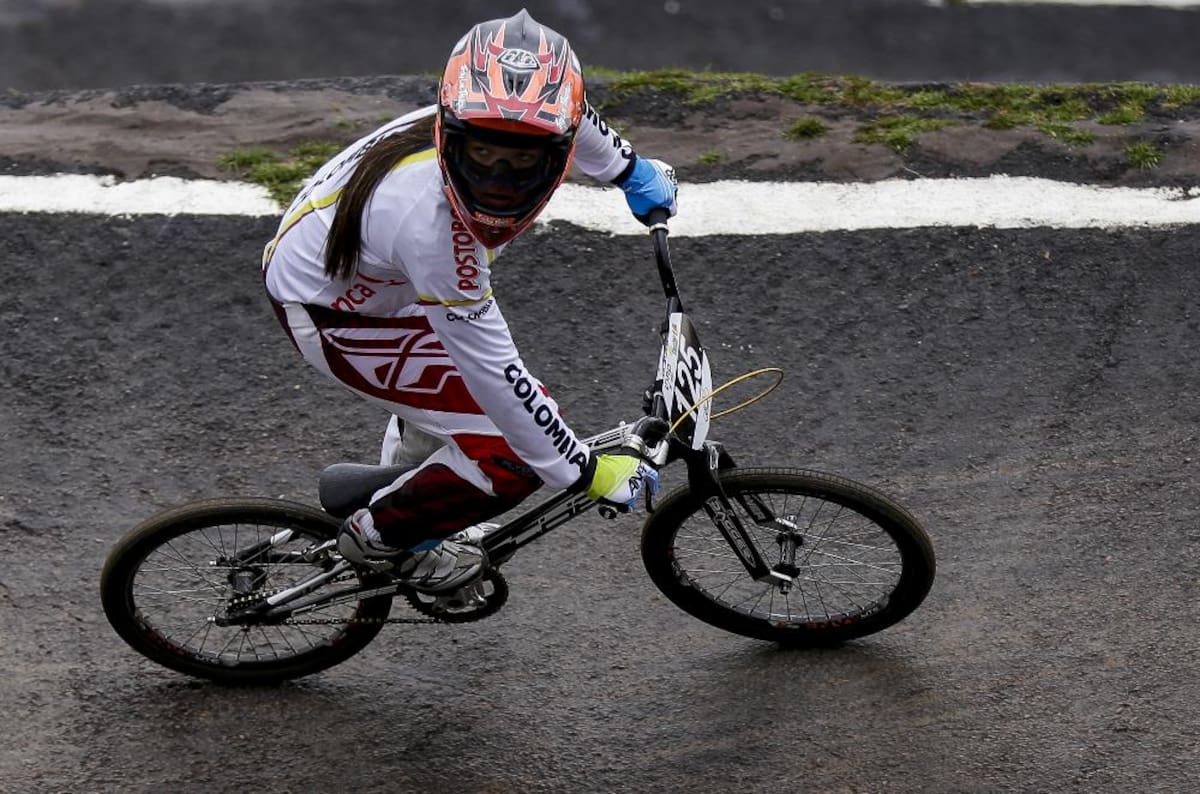 La medallista olímpica y campeona mundial y Carlos Maio Oquendo estuvieron presentes en el Festival de Verano 2014 que estuvo pasado por lluvia.
