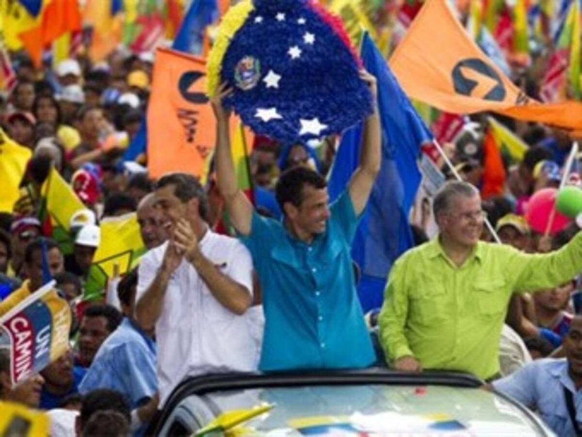 Diputados chavistas afirman que Capriles quiere retornar al pasado en el que todo era privado