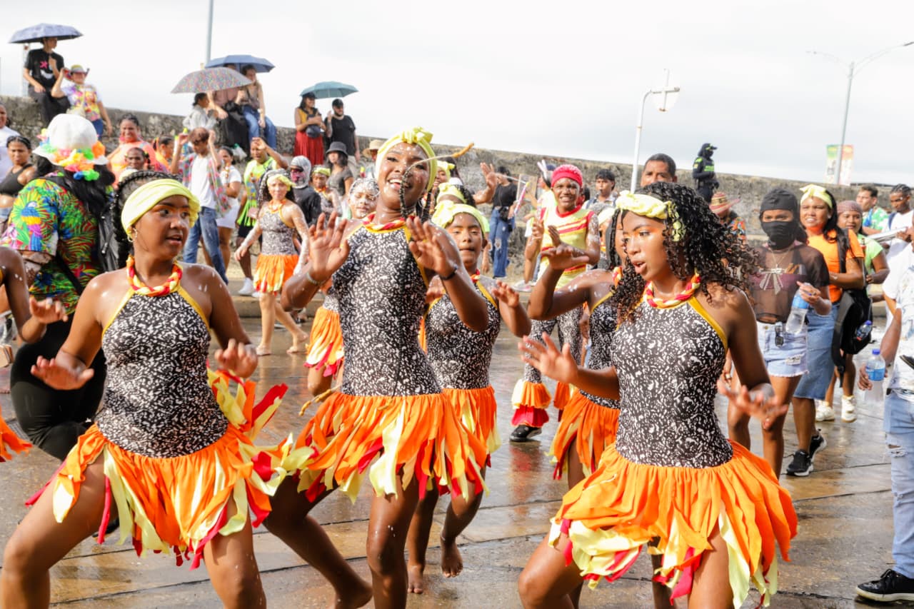 Cartagena vivió con orgullo y tradición el Desfile en Honor a los Héroes de la Independencia