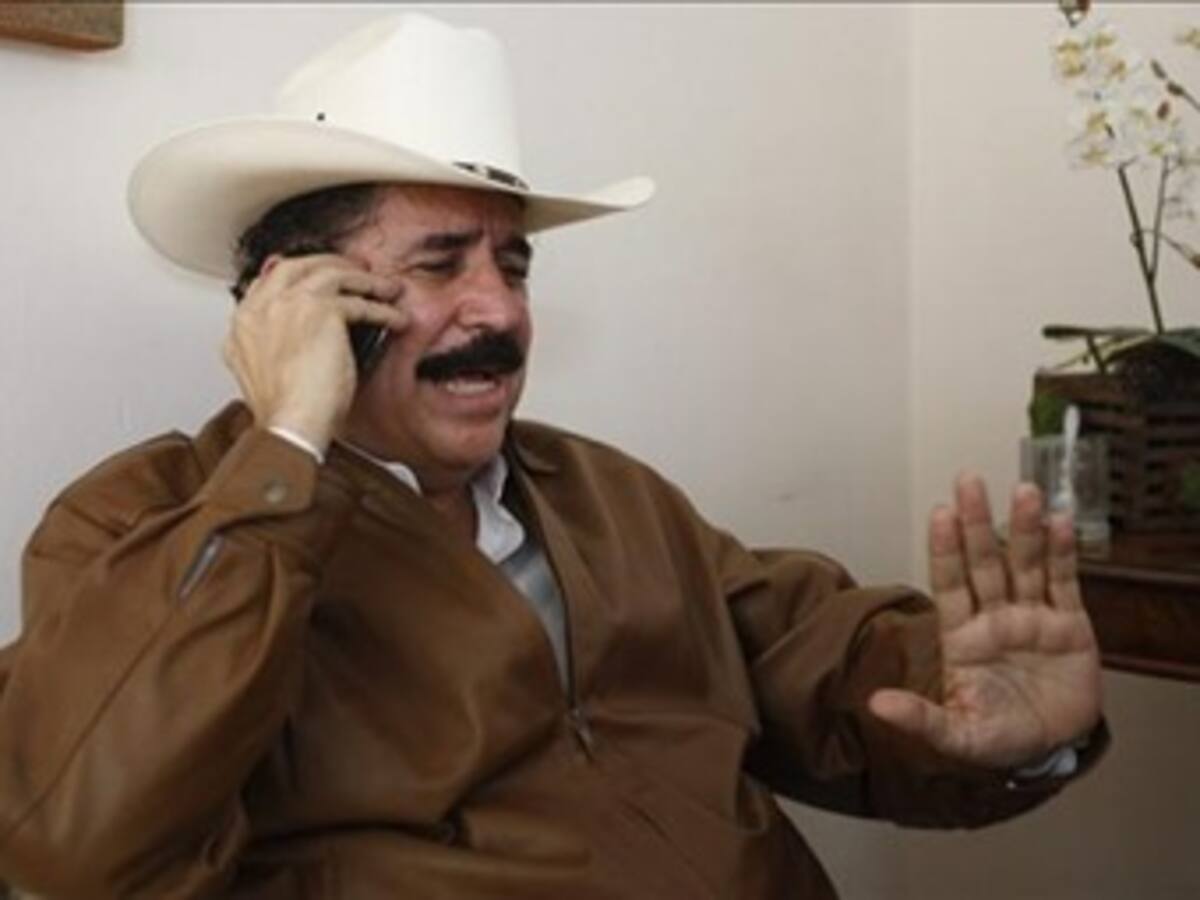 Zelaya asegura que no pedirá asilo a Brasil. Micheletti no atacará embajada