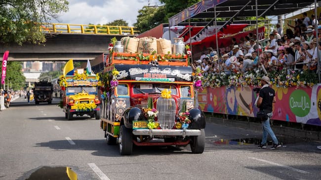 Foto: Desfile Chivas y Flores