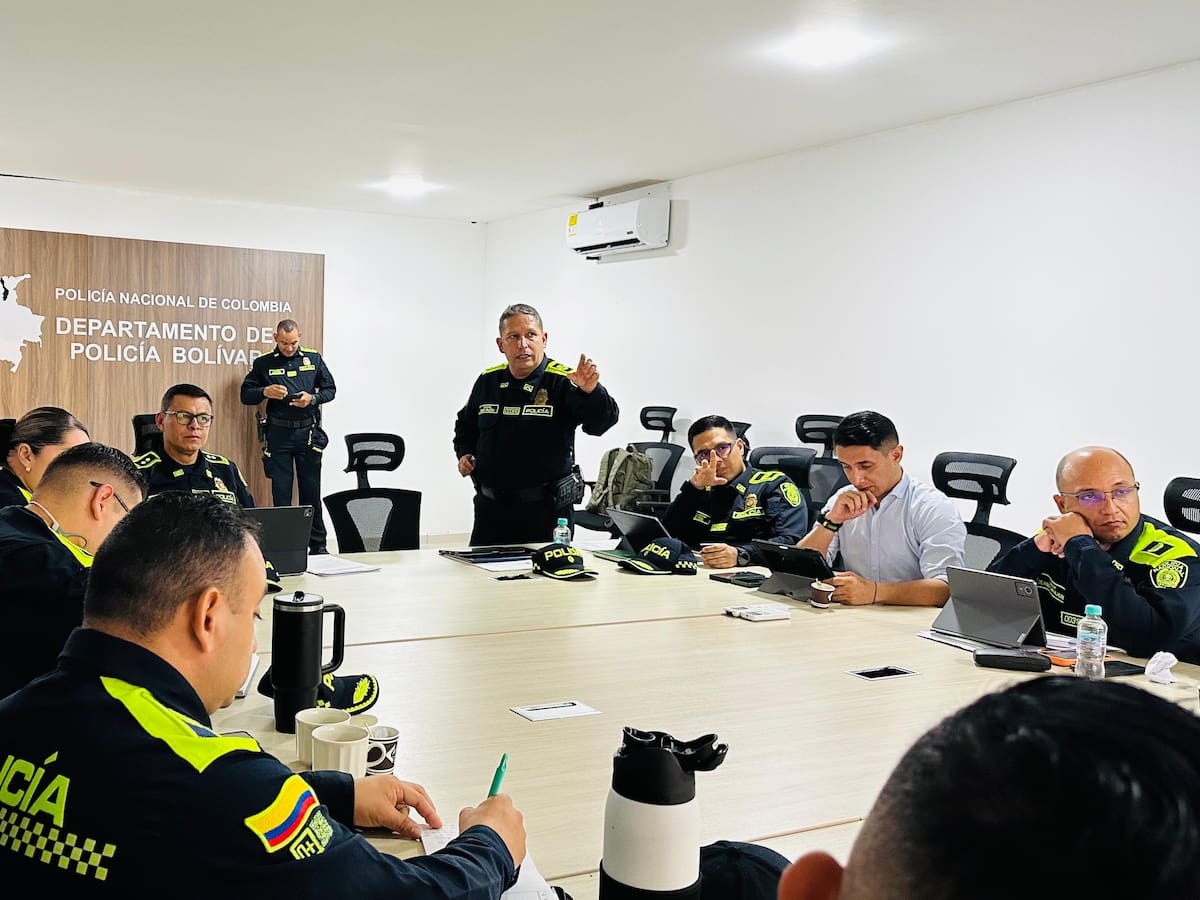 Jefe Nacional de la Policía define en Bolívar nuevas líneas de acción para frenar el delito