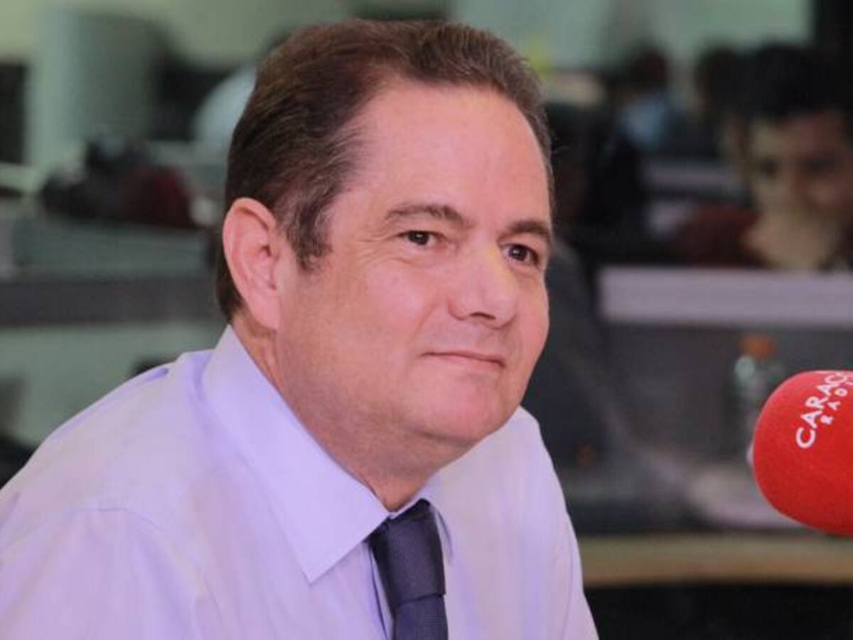 De pronto me va tocar disputar la segunda vuelta con Gustavo Petro