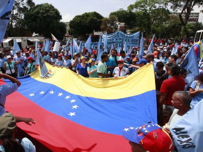 Parlamento dice que buscará ejecutar políticamente transición en Venezuela