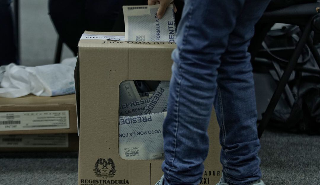 Elecciones presidenciales en Colombia con riesgo por el ELN y el Clan del Golfo