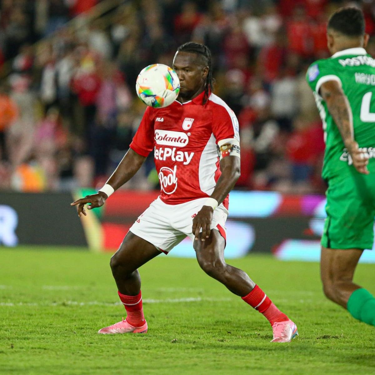 Hugo Rodallega arremete contra Haydar y sus declaraciones: “Es una forma de burlarse del arbitraje”