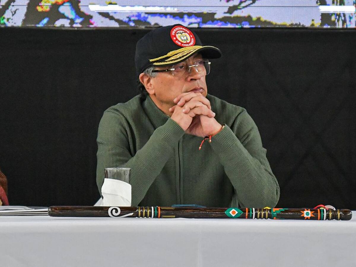 “Tienen hasta 18 de mayo para entrar a un proceso de paz avanzado”: Petro a disidencias de Calarcá