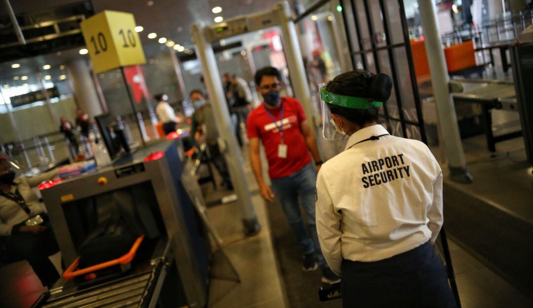 Protocolos de bioseguridad en El Dorado. 