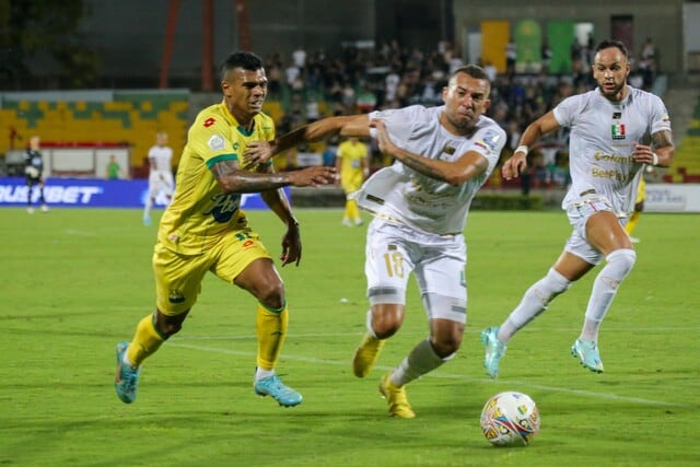 Atlético Bucaramanga vs. Once Caldas. (Colprensa).