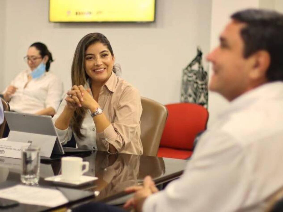 ¿Saharay Rojas, jefe de Gobernanza de Bucaramanga, se extralimita en sus funciones?