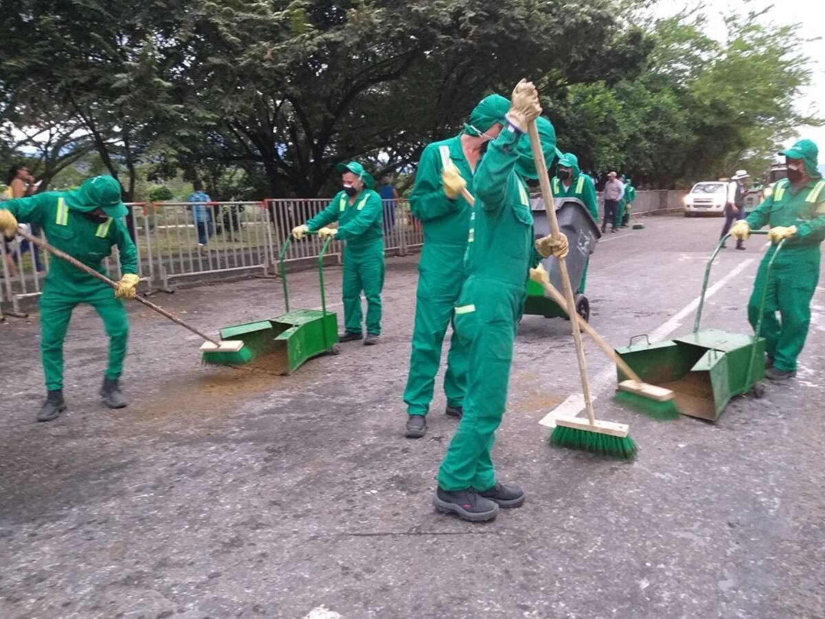 Durante diciembre, Neiva enfrenta un aumento de residuos debido al incremento de actividad comercial