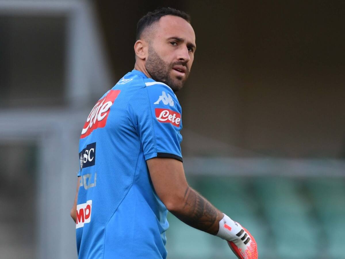 Con un Ospina sólido, Napoli venció como visitante al Hellas Verona