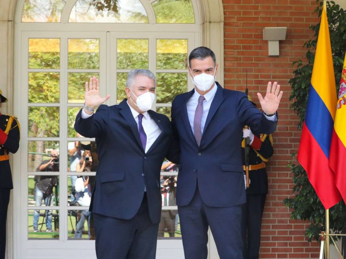 Librerías españolas rechazan presencia de Iván Duque en Feria del Libro