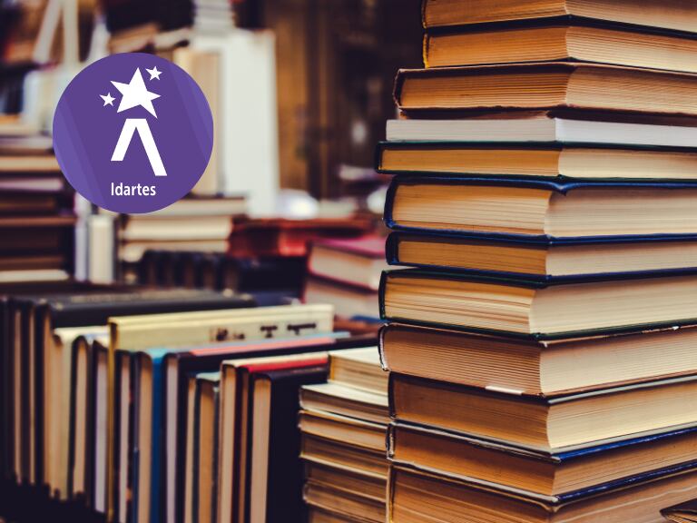 Dispensadores de libros instalados por Idartes en Bogotá. Foto tomada de Canva