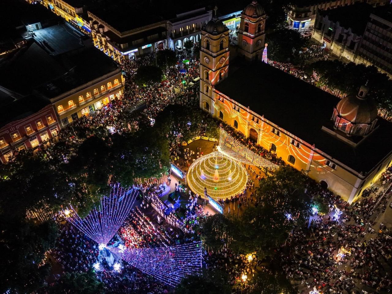 Sincelejo encendió la magia de la Navidad con luces y música en el centro histórico/ foto cortesía Alcaldía de Sincelejo