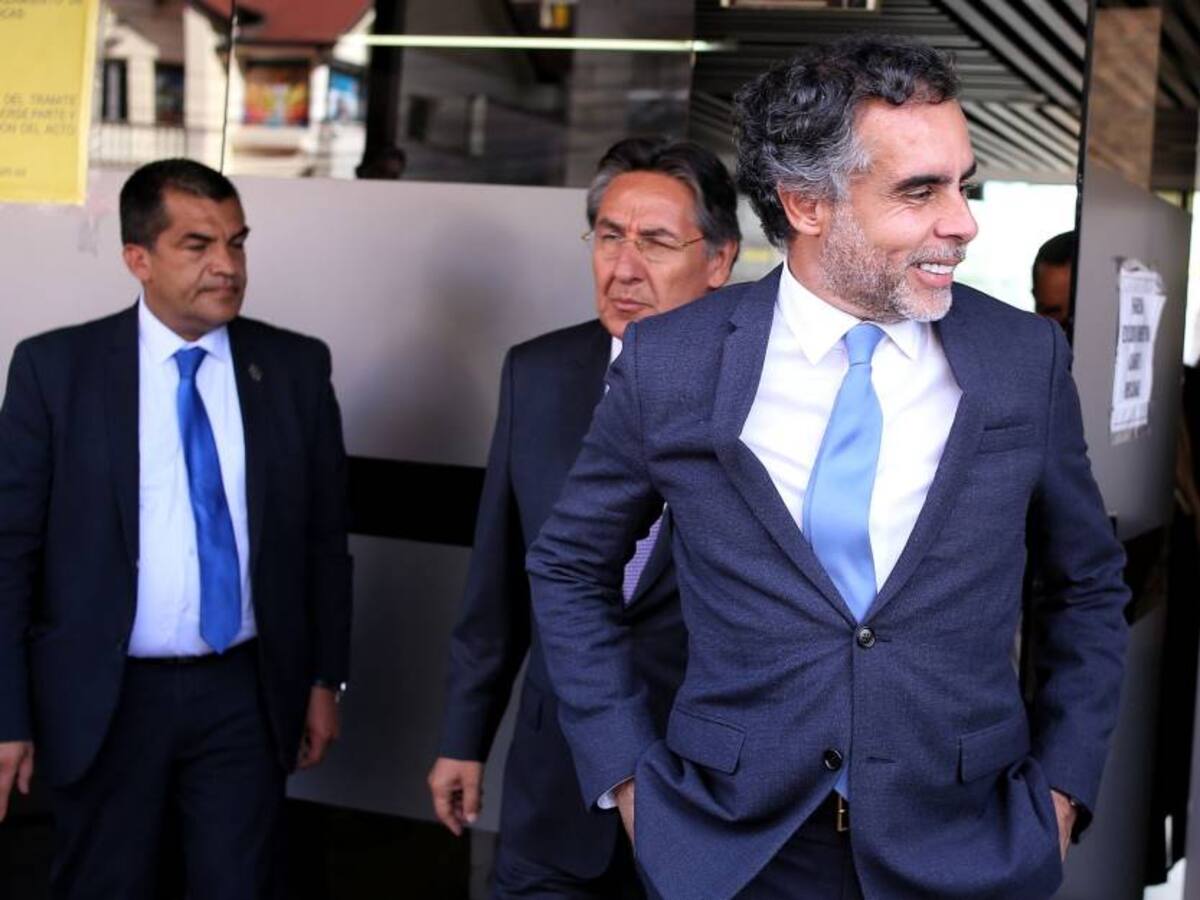 Decomisan con fines de extinción de dominio apartamento del senador Benedetti