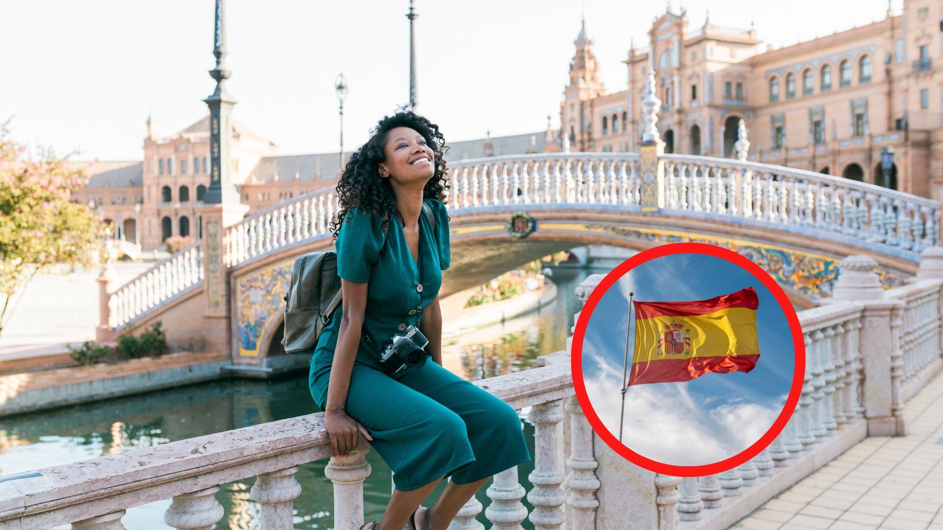 Mujer sentada en la Plaza de España, Sevilla / Foto: GettyImages