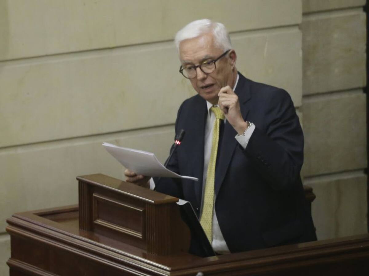 "Un engaño más de Uber", el rechazo de Robledo tras el regreso de la app