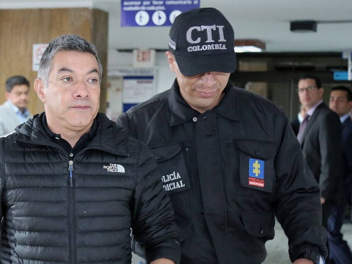 Condenan a 22 años de cárcel a ex directivo que robó a la U. Distrital