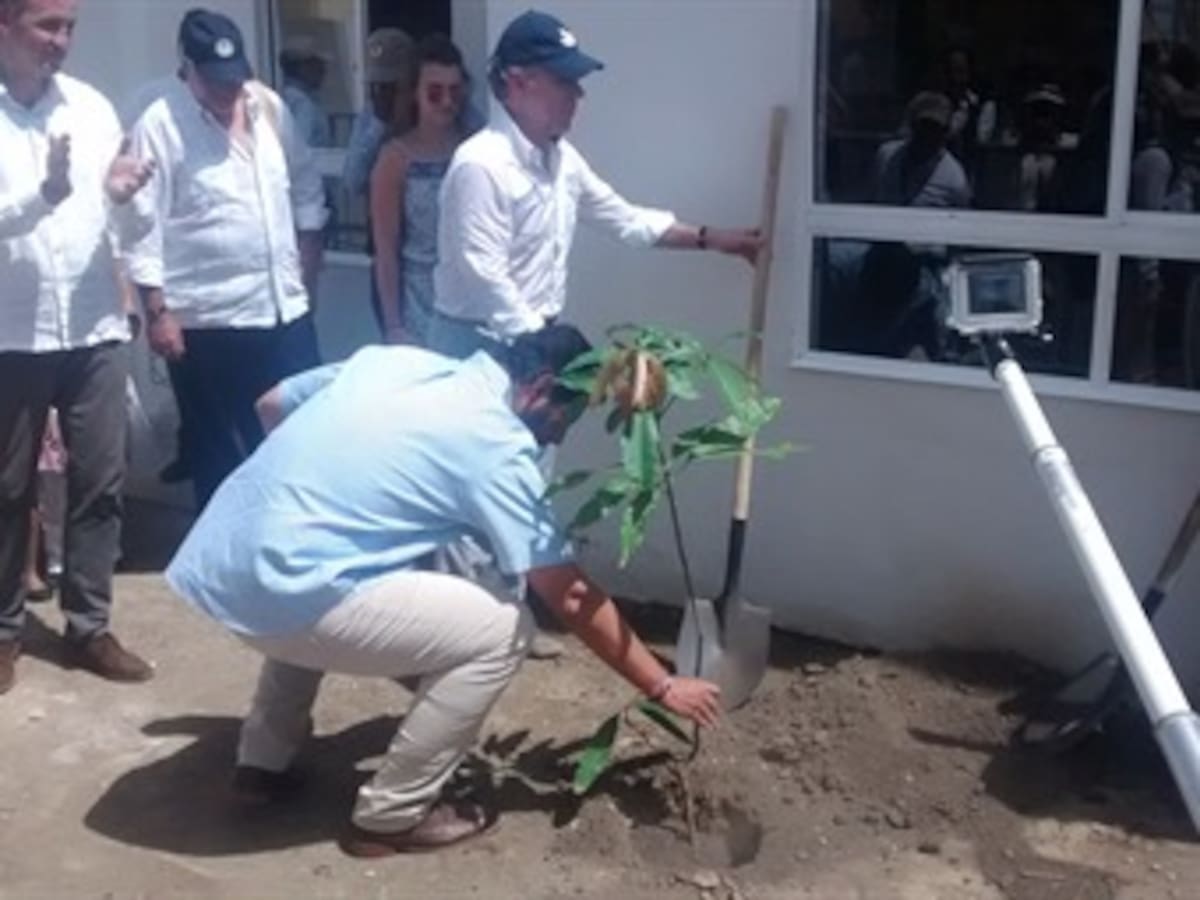 Santos habló de una 'paz con alto contenido ambiental' en Cartagena