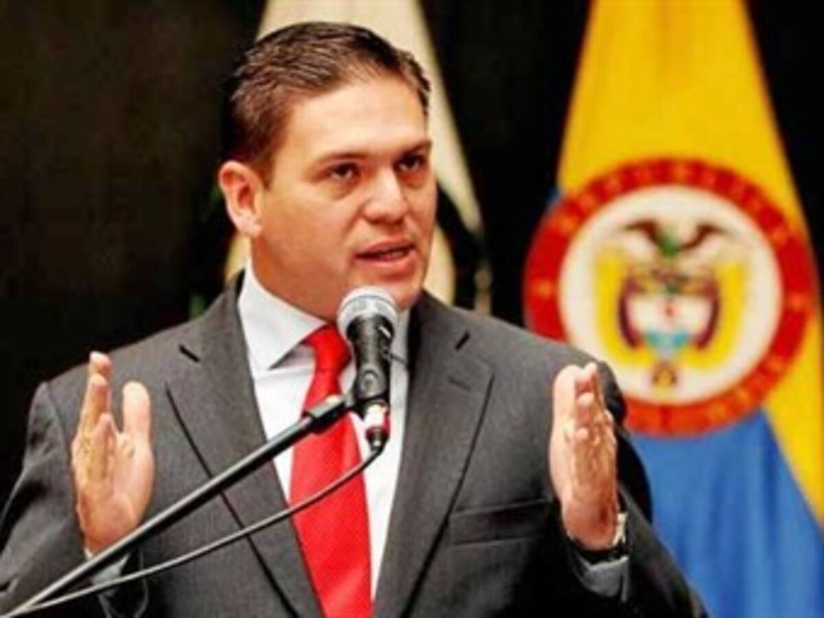 Anuncios de la Farc de un cese de hostilidades son puros “cantos de sirena”: Mindefensa